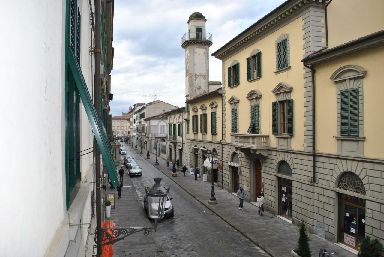 Palazzo Guasti Appartamento Guido 普拉托 外观 照片